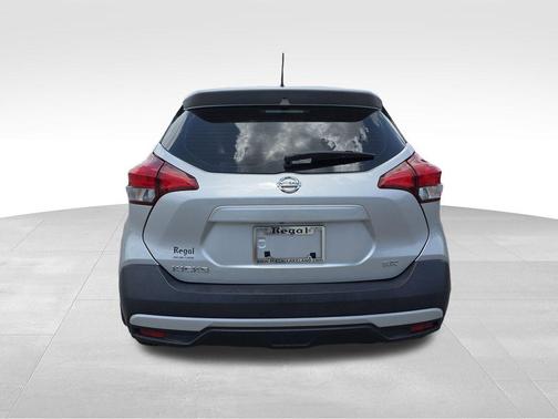 2018 Nissan Kicks SR