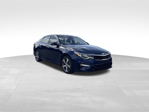2019 Kia Optima S