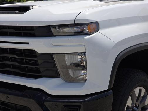 2025 Chevrolet Silverado 2500 Custom