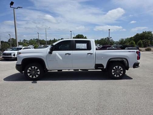 2025 Chevrolet Silverado 2500 Custom