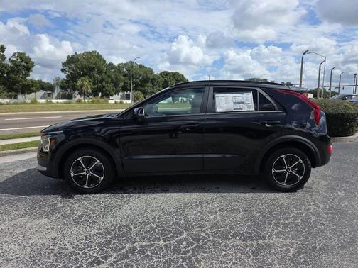 2025 Kia Niro EX