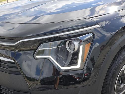 2025 Kia Niro EX