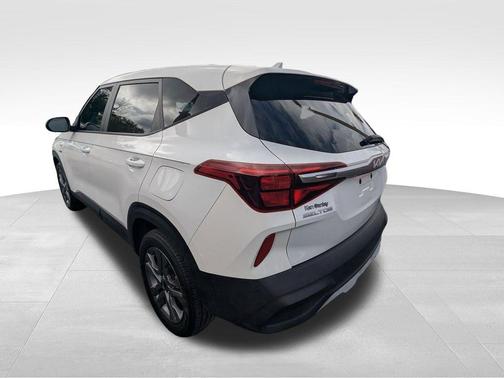2023 Kia Seltos LX