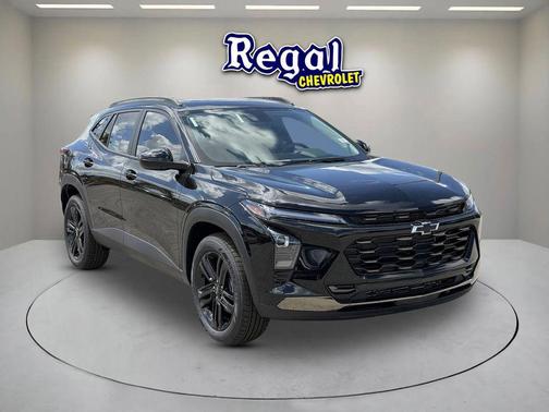 Mosaic Black Metallic 2026 Chevrolet Trax ACTIV