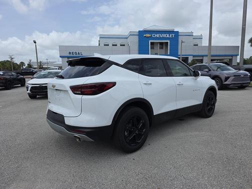 2025 Chevrolet Blazer LT