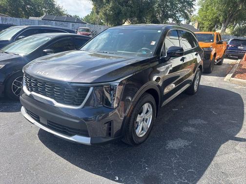 2025 Kia Sorento LX
