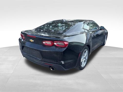 2022 Chevrolet Camaro 1LT