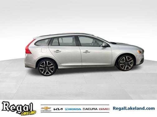 2018 Volvo V60 T5 Dynamic