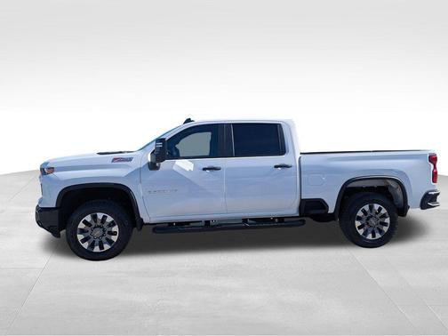 2025 Chevrolet Silverado 2500 Custom