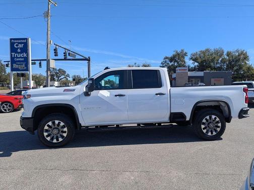 2025 Chevrolet Silverado 2500 Custom