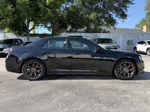 Gloss Black 2017 Chrysler 300 S