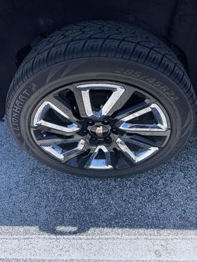 2018 Cadillac Escalade Luxury