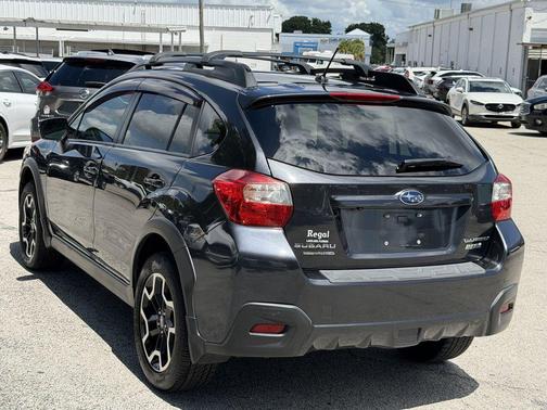 Dark Gray Metallic 2017 Subaru Crosstrek 2.0i Premium