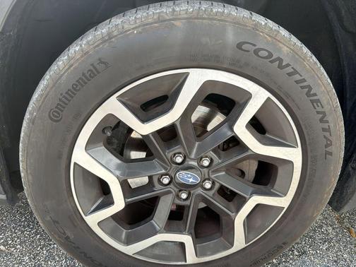 Dark Gray Metallic 2017 Subaru Crosstrek 2.0i Premium