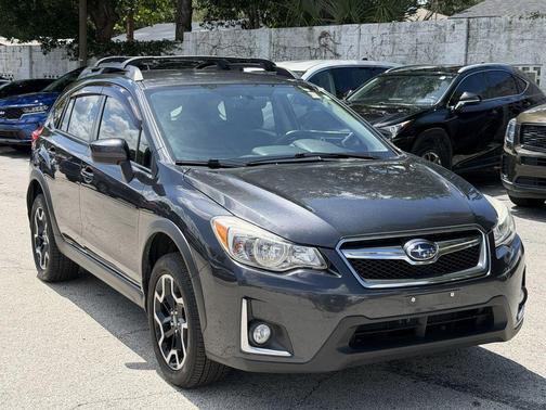 Dark Gray Metallic 2017 Subaru Crosstrek 2.0i Premium