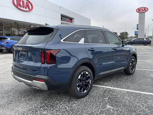 2025 Kia Sorento S