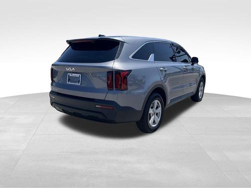 2023 Kia Sorento LX