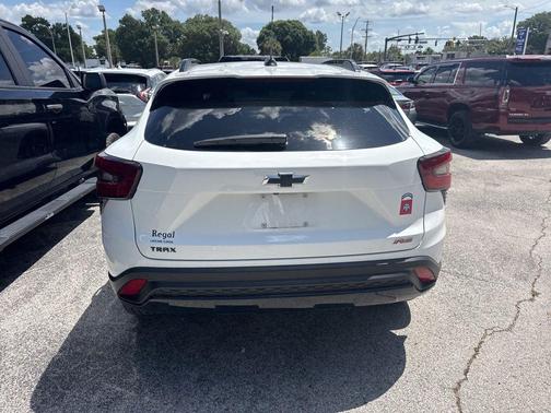 Summit White 2025 Chevrolet Trax 2RS
