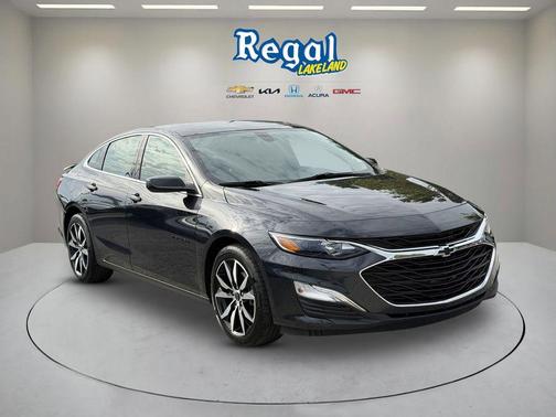 Dark Ash Metallic 2022 Chevrolet Malibu RS