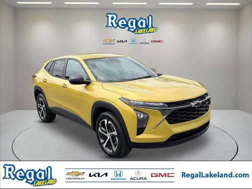 Nitro Yellow 2024 Chevrolet Trax 1RS