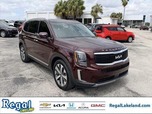 Sangria Red 2022 Kia Telluride S