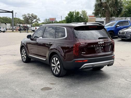 Sangria Red 2022 Kia Telluride S