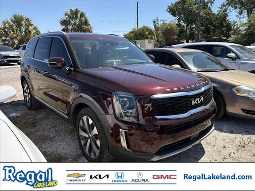 Sangria Red 2022 Kia Telluride S