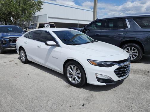 Summit White 2020 Chevrolet Malibu LT