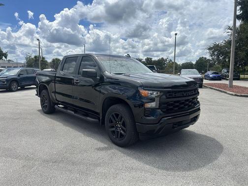 2025 Chevrolet Silverado 1500 Custom