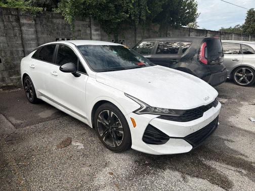 Glacial White Pearl 2023 Kia K5 GT-Line