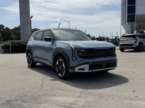 Blue Frost 2027 Kia Seltos S
