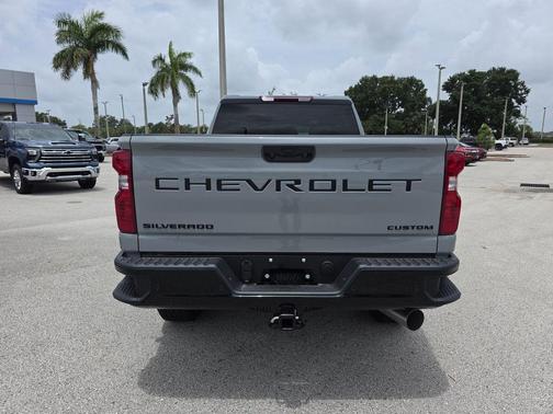 2025 Chevrolet Silverado 2500 Custom