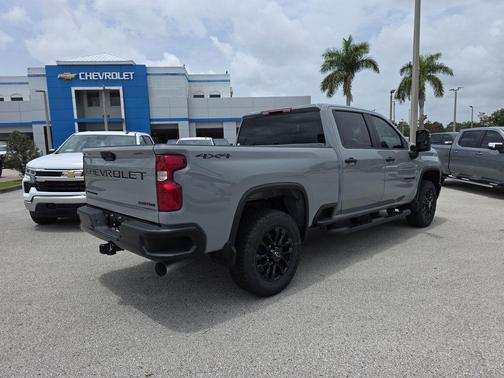 2025 Chevrolet Silverado 2500 Custom