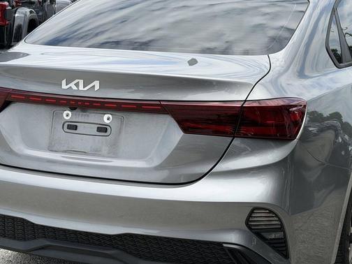 Steel Gray 2024 Kia Forte LXS