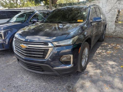 Northsky Blue Metallic 2022 Chevrolet Traverse LT Cloth