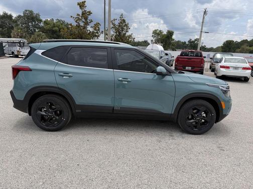 Blue 2026 Kia Seltos EX