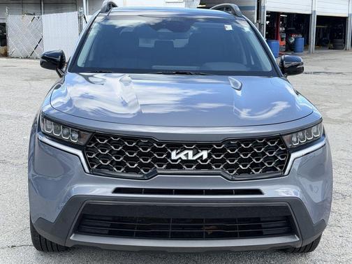 Everlasting Silver 2023 Kia Sorento X-Line S