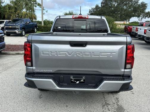 Sterling Gray Metallic 2026 Chevrolet Colorado LT