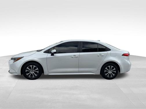 2022 Toyota Corolla Hybrid LE