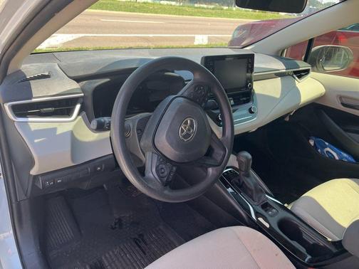2022 Toyota Corolla Hybrid LE