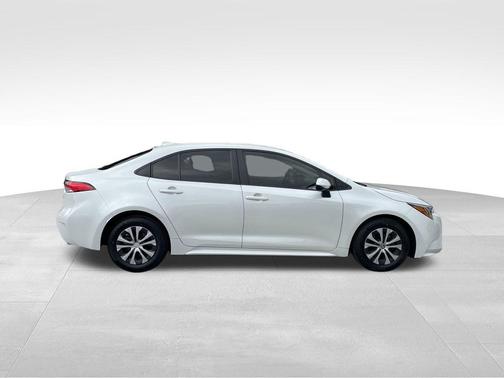 2022 Toyota Corolla Hybrid LE
