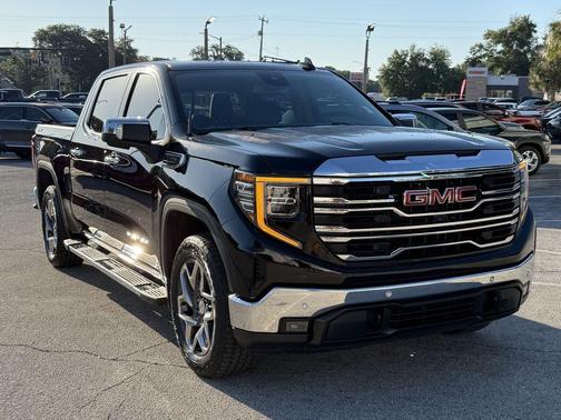Onyx Black 2023 GMC Sierra 1500 SLT