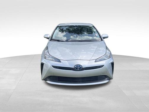 2021 Toyota Prius L
