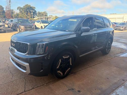 Gravity Gray 2024 Kia Telluride EX