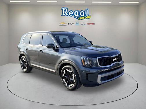 Gravity Gray 2024 Kia Telluride EX