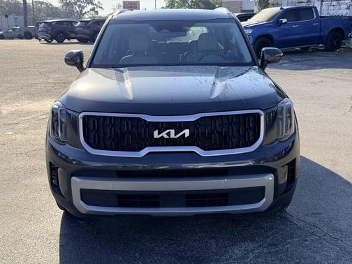 Gravity Gray 2024 Kia Telluride EX