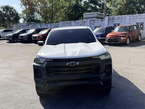 2025 Chevrolet Colorado WT