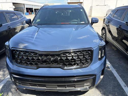 Midnight Black 2025 Kia Telluride SX-Prestige X-Line