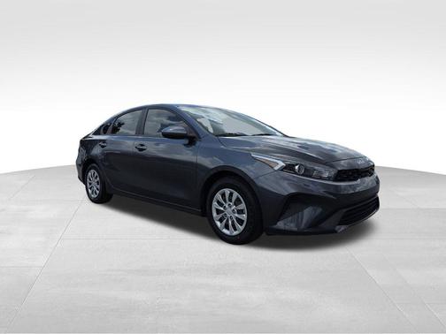 2023 Kia Forte LX