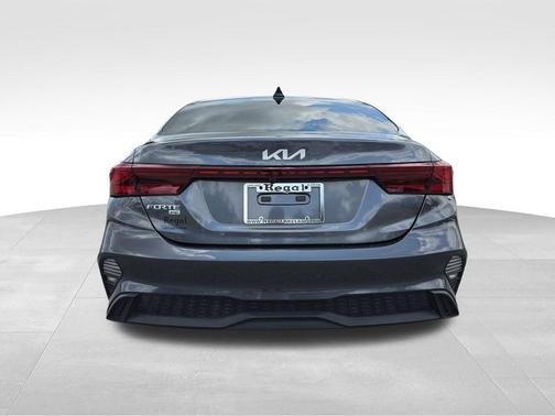 2023 Kia Forte LX